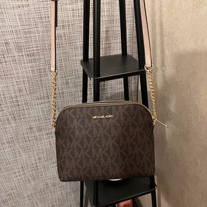 NWT Michael Kors, Crossbody purse